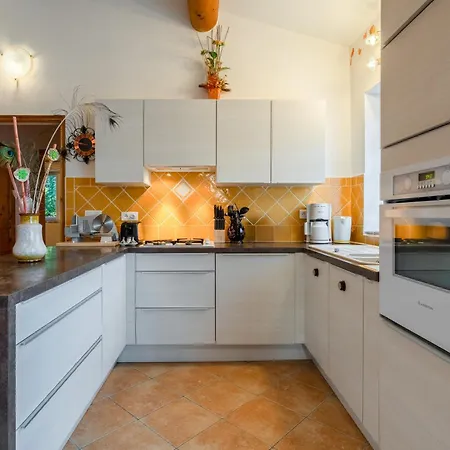 Joli Avec Piscine Prázdninový dům *